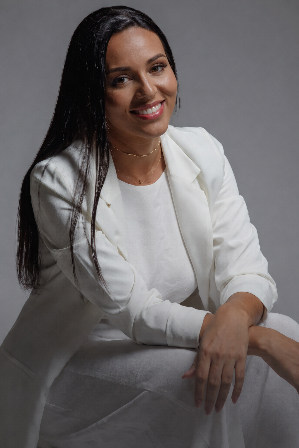 Dra. Camila Siqueira - foto 1
